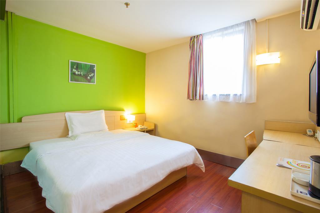 7Days Inn Shanghai Caobao Road Metro Station Luaran gambar